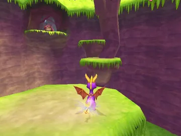 Spyro A Heros Tail (USA) screen shot game playing